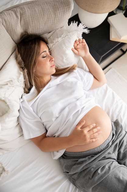 Первые признаки развития ребенка на 4 неделе беременности
